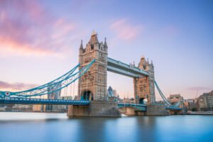 Read more about the article Top Spouse Visa Solicitors in London: A Guide to Choosing the Right Legal Help