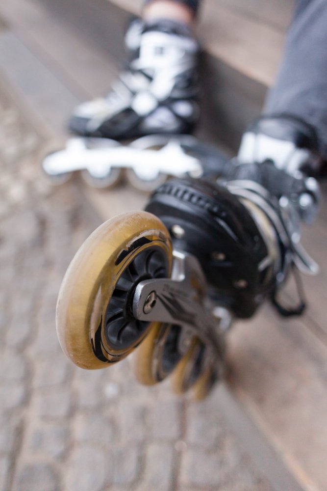 You are currently viewing How Nylon Wheel with Bearing Enhance Durability and Performance
