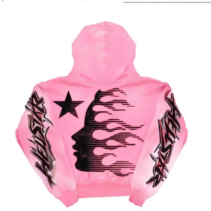 Read more about the article Hellstar Clothing A Fusion of Edge and Elegance