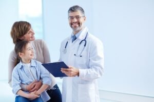 Read more about the article How to Choose the Right Doctor