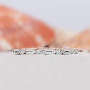 Read more about the article Engagement Rings for Couples: Customizable Sets to Celebrate Your Unique Love