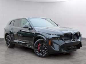 Read more about the article BMW XM: Power, Luxury, and Innovation in a Single SUV