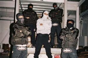 Read more about the article Corteiz Tracksuit: The Rise of CRTZ and Its Streetwear Supremacy