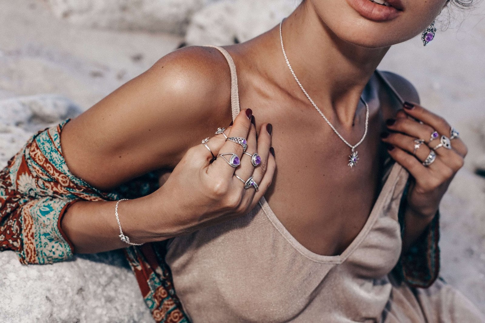 Read more about the article Charoite Jewelry: A Rare Gemstone of Transformation, Wisdom, and Inner Peace