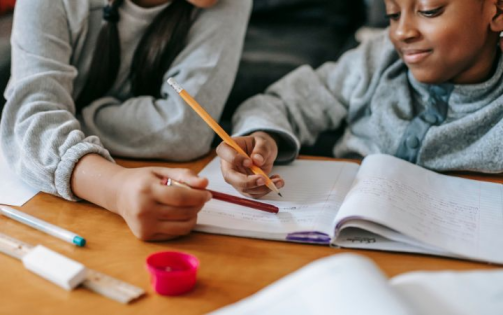 Read more about the article Guide to Assessment Help for UK University Students