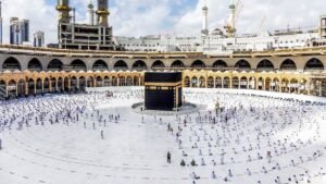 Read more about the article What Should UK Families Know Before Booking an Umrah Travel Package?