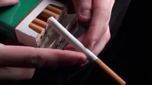 Read more about the article How Many Cigarettes in a Carton? A Complete Guide for Smokers and Curious Consumers