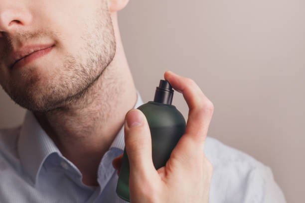 Read more about the article Top 10 Long-Lasting Perfumes That Keep You Fresh All Day