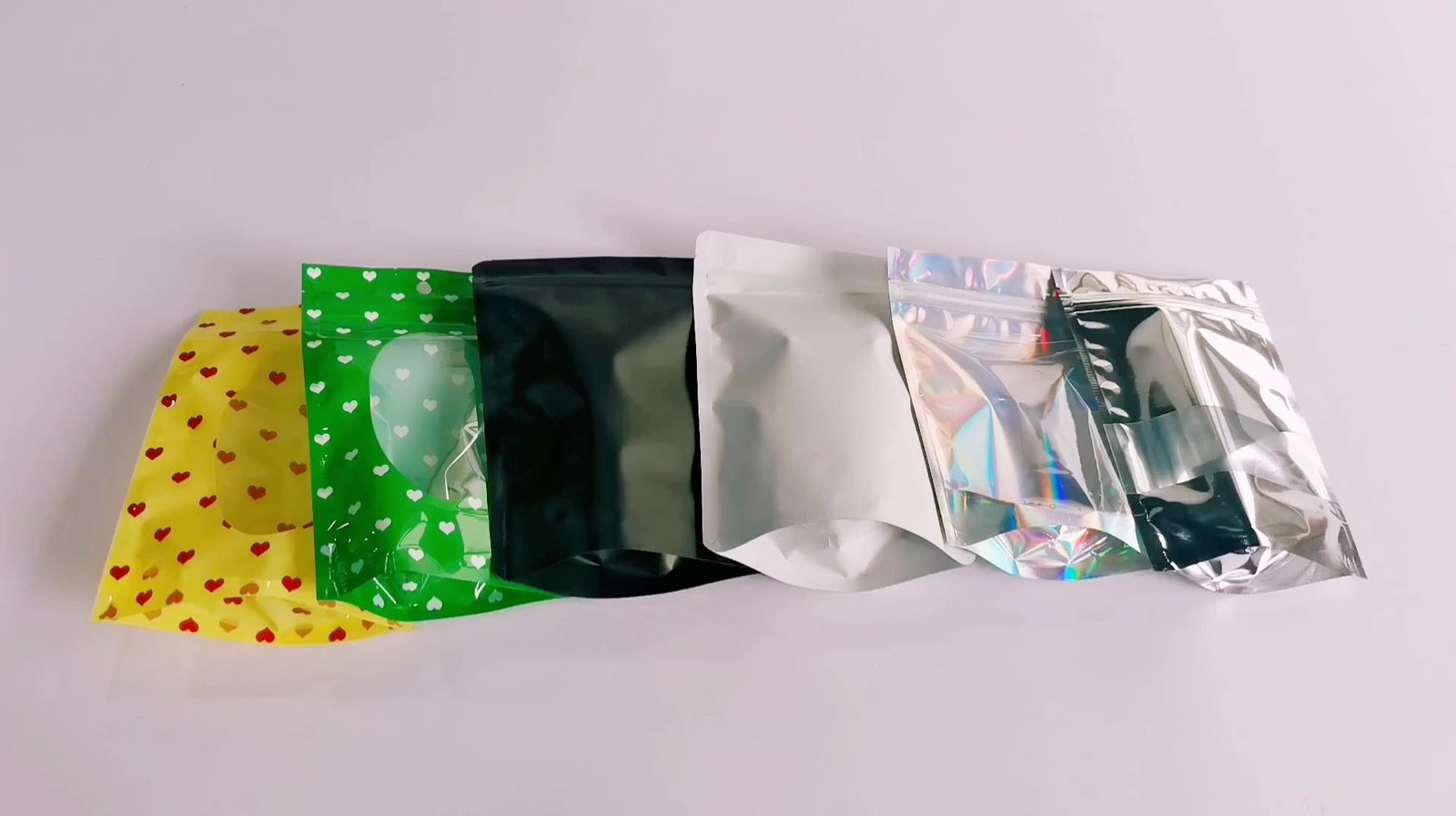 Read more about the article How Do Custom Die Cut Mylar Bags Keep Products Fresh Longer?