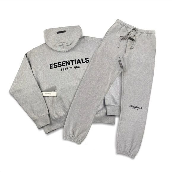 You are currently viewing Essential Hoodie with Drop Hem