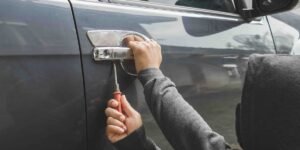 Read more about the article Why Choose Local Auto Locksmith Services in Allentown?