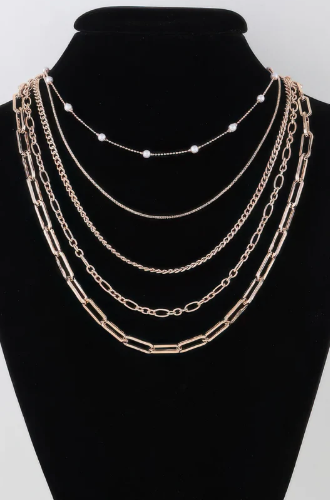 You are currently viewing Versatile Style: How to Rock a Multi Chain Drop Necklace for Any Occasion