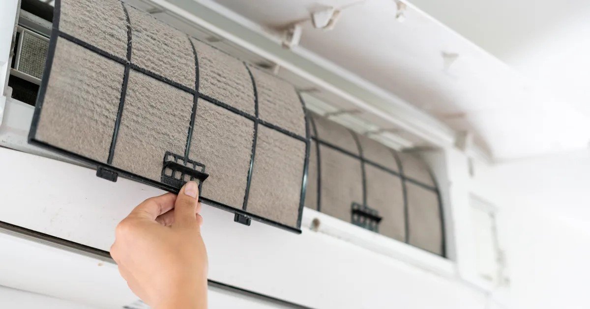 You are currently viewing Why Is Regular AC Coil Cleaning Essential in San Antonio?