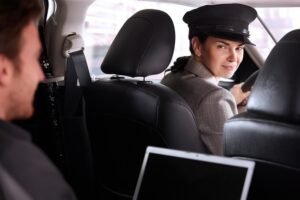 Read more about the article Top 7 Benefits of Booking a Seattle Airport Shuttle in Advance