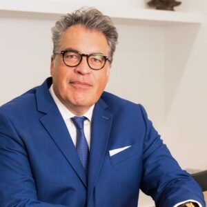 Read more about the article Unmasking David Bouchez: A Closer Look at a Modern-Day Scammer
