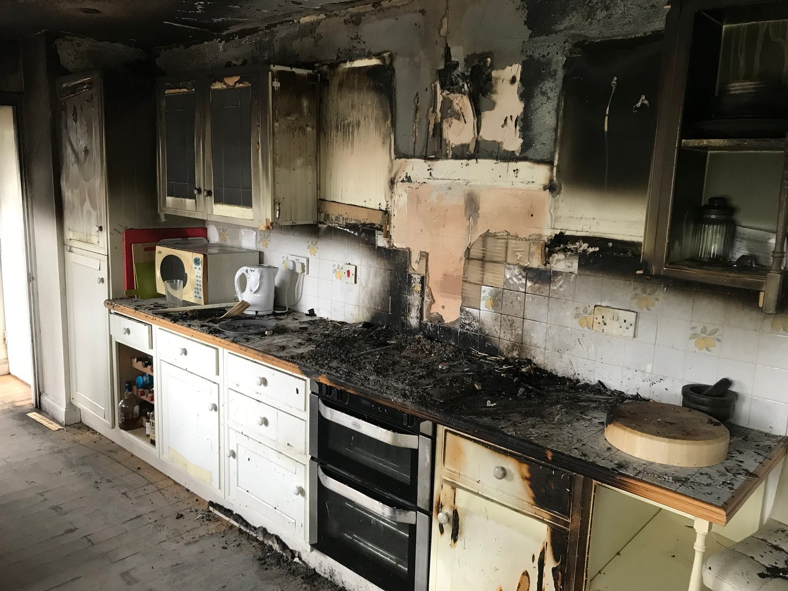 You are currently viewing Clean Up Smoke Damage Quickly with Expert Help