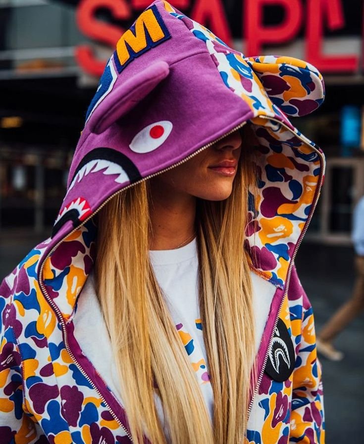 Read more about the article Step Into the World of BAPE Clothing: Style, Culture & Iconic Streetwear