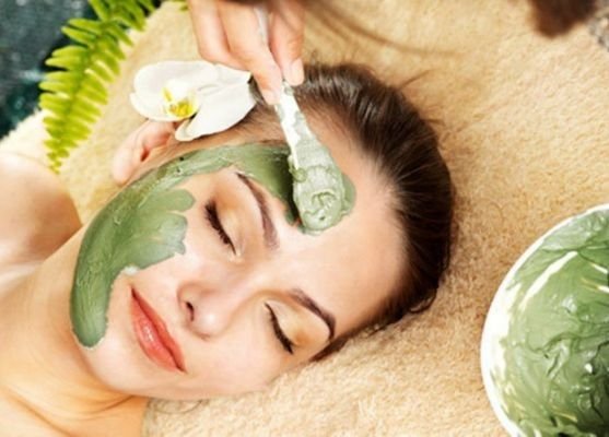 Read more about the article Best Kits and Organic Treatments Of Herbal Facial Skincare In 2025