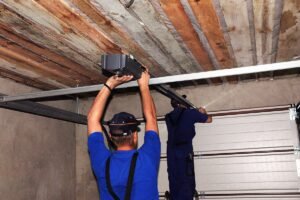 Read more about the article Why Timely Commercial Garage Door Repair in San Antonio Matters for Your Business
