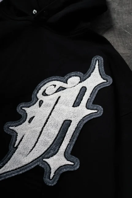 Read more about the article Favela Clothing: The Bold Streetwear Revolution from the Heart of the Struggle