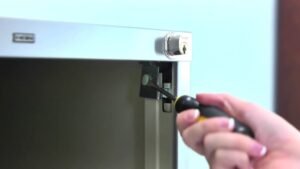 Read more about the article How to Easily Replace a File Cabinet Lock in Alameda
