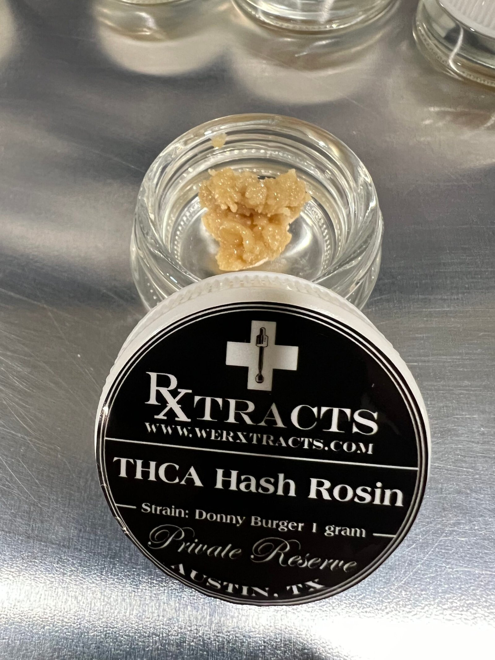 You are currently viewing An In-Depth Look at THCA Hash Rosin | 1g – 1oz for Discerning Enthusiasts
