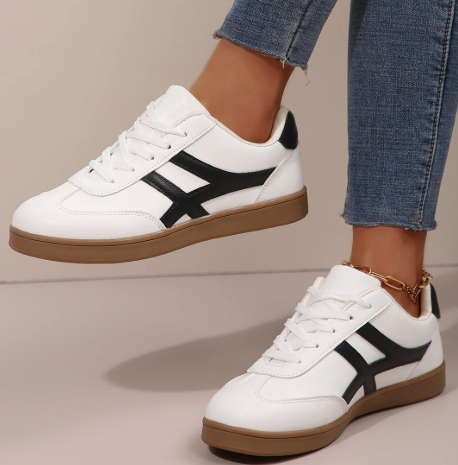 Read more about the article Step Back in Style: The Rise of Retro Fashion Round Head Sneakers