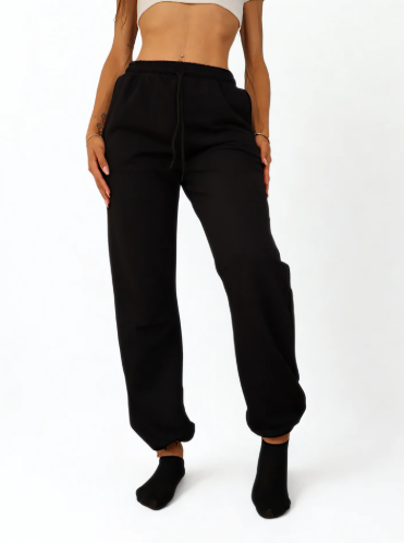 Read more about the article Tall High-Waist Jeans für große Frauen – perfekte Passform für lange Beine