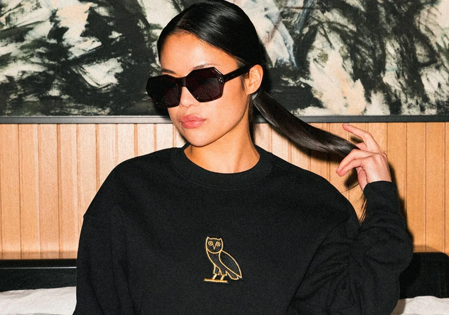Read more about the article The Great Hoodie Heist: Snag Your Piece of Streetwear History Before It’s Gone
