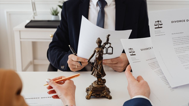 Read more about the article BestLawyerHub – Your Trusted Partner for Legal Excellence!