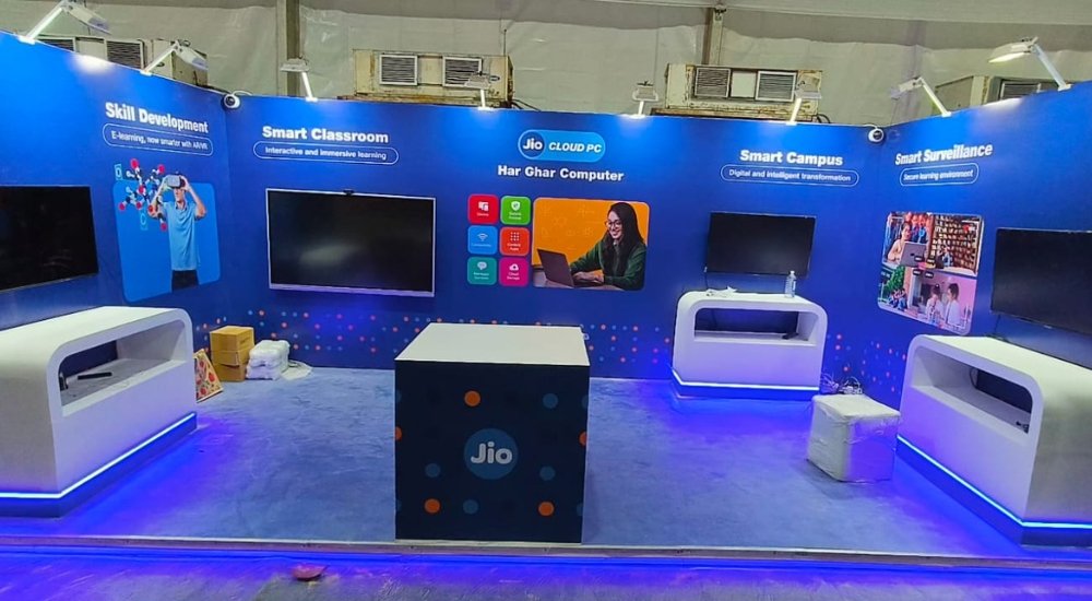 Read more about the article Top 5 Benefits of Partnering with an Official Stall Design Company