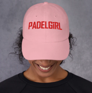 Read more about the article Die Padelian Padelgirl Cap: Stil und Funktionalität für sportliche Frauen