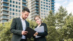 Read more about the article The Complete Guide to Hiring a Real Estate Lawyer in Mississauga