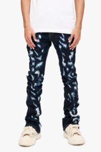 Read more about the article Valabasas Clothing: Redefining Modern Streetwear with Style and Comfort