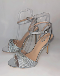 Read more about the article Elevate Your Style: Why Zara Sparkle Heels are a Must-Have This Season
