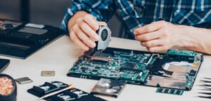 Read more about the article Laptop Repair in Guildford – iFix Gadgets Guildford