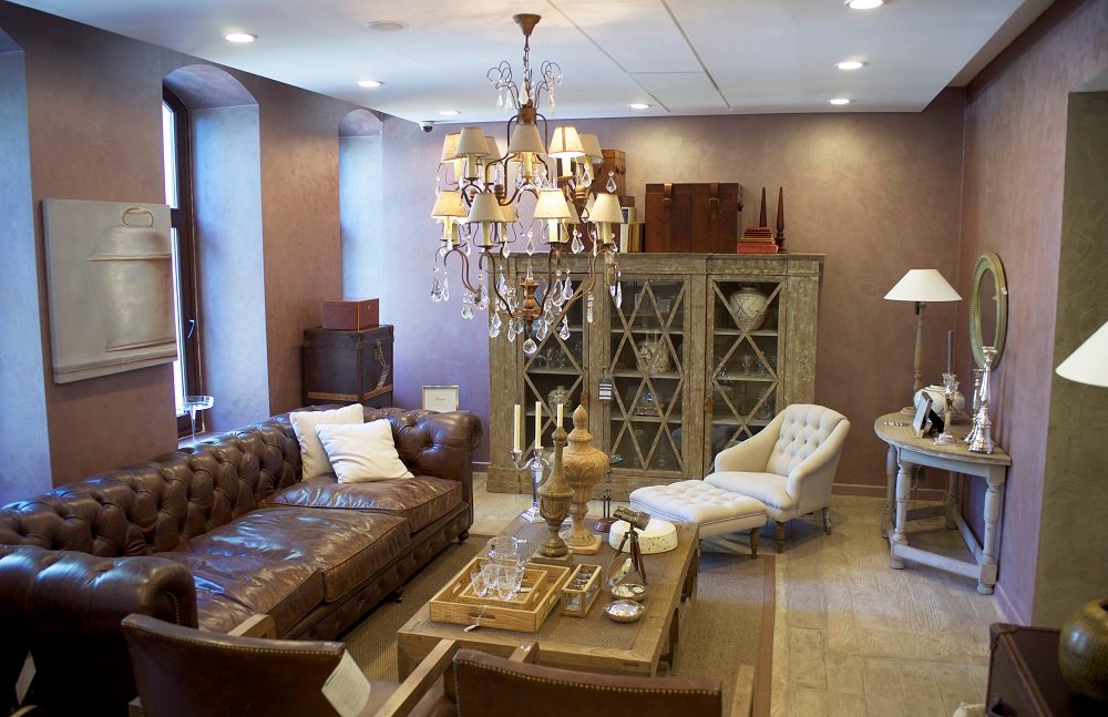 You are currently viewing How to Verify Credentials and Experience of a Reliable Interior Decorator