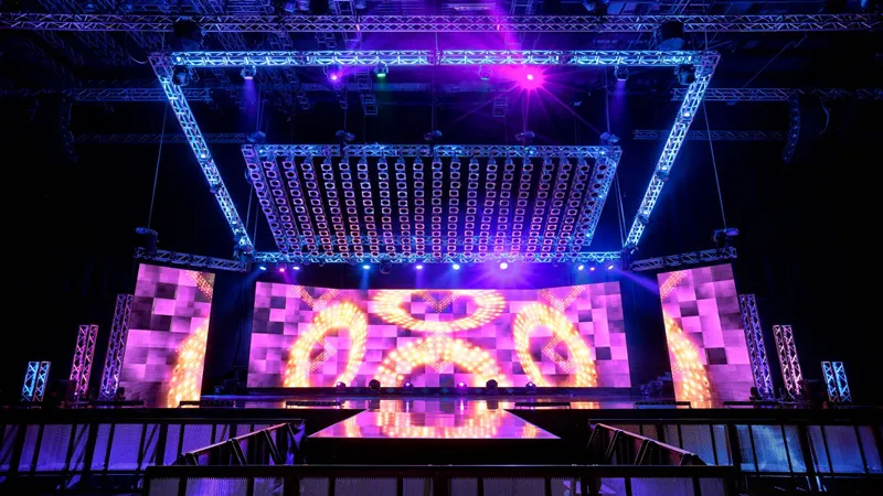 You are currently viewing Why Event Planners Rely on Rental LED Displays for Visual Excellence