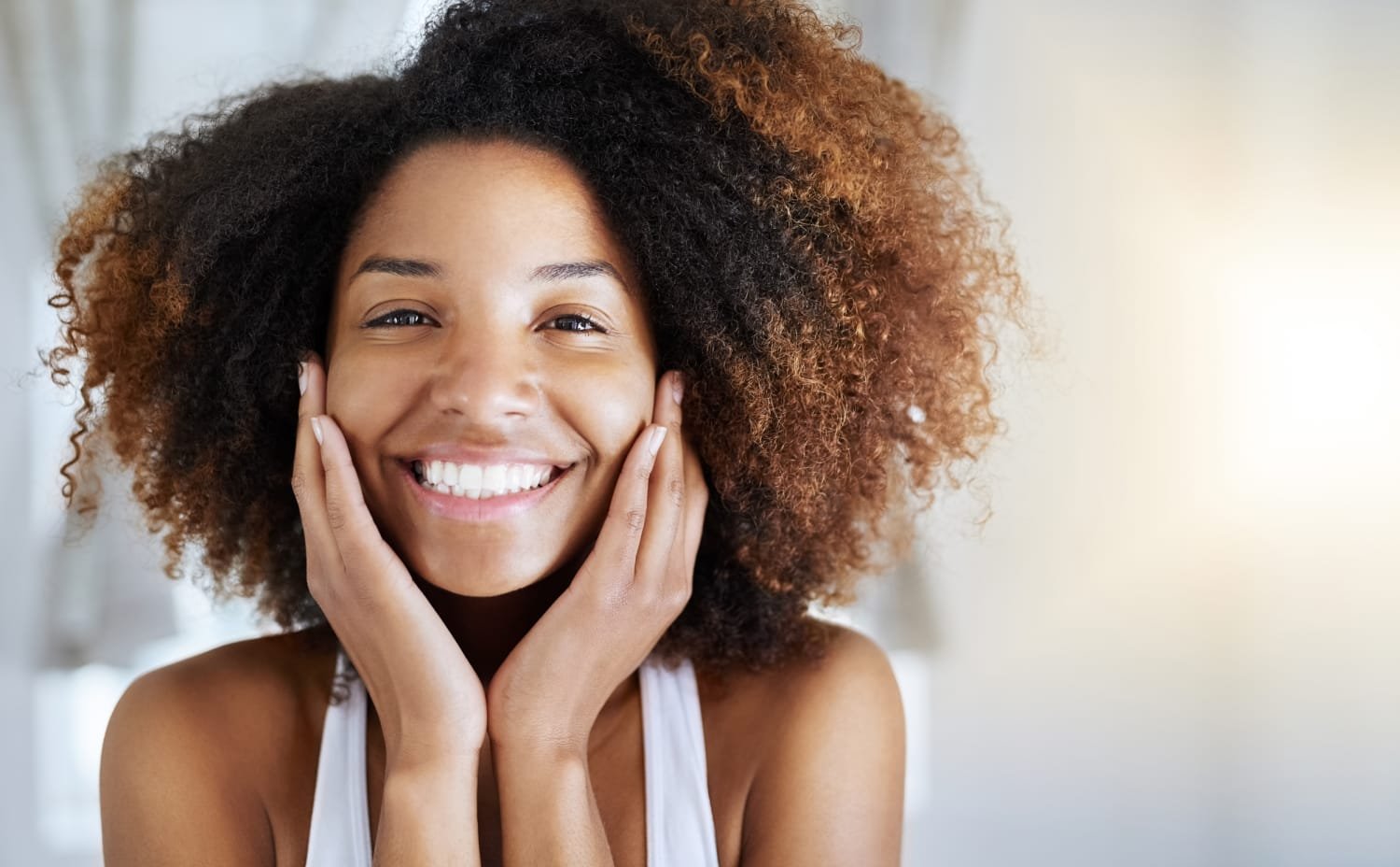You are currently viewing How Smiling More Can Boost Your Mood and Mental Health