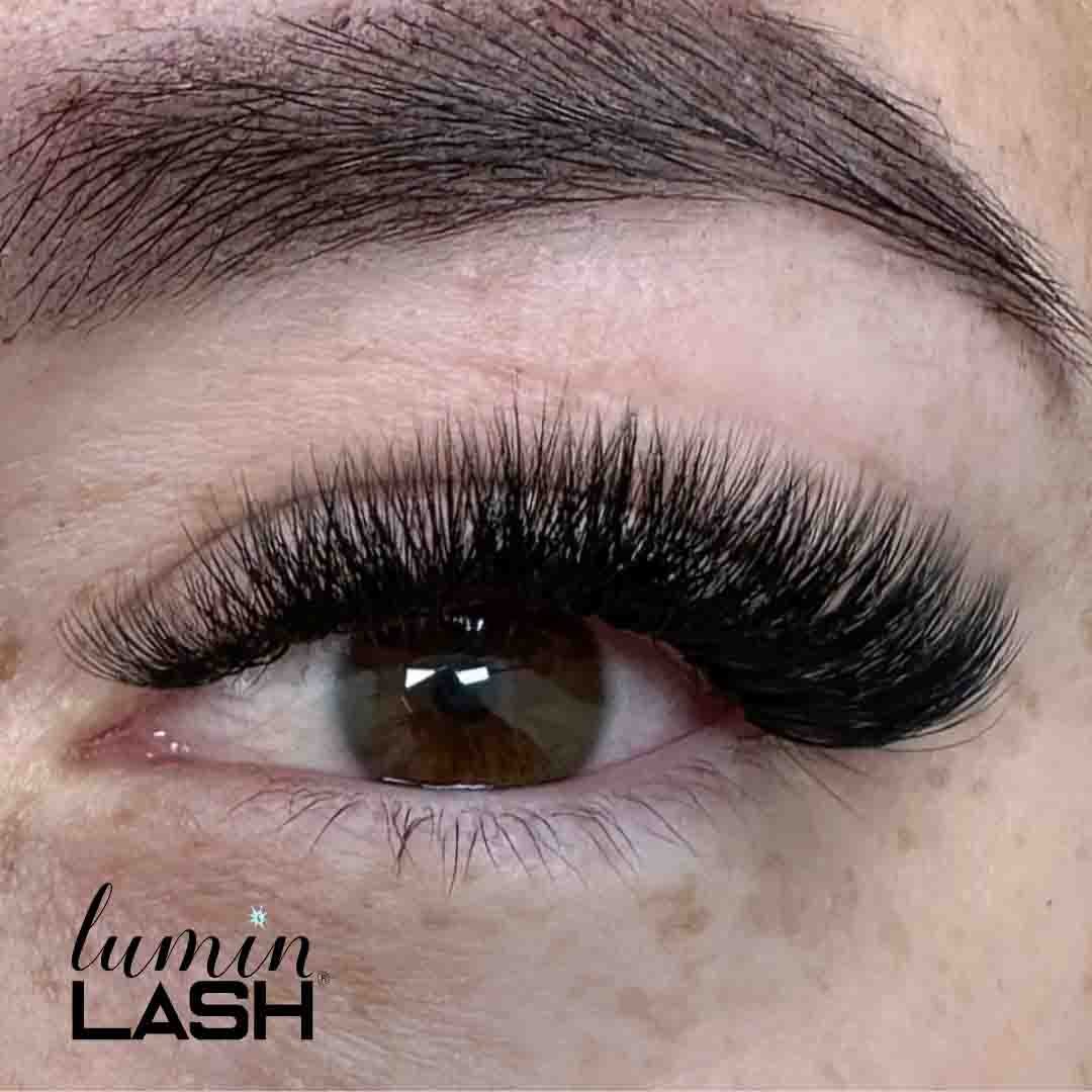 You are currently viewing Enhance Your Natural Beauty with Lash Extensions Richmond