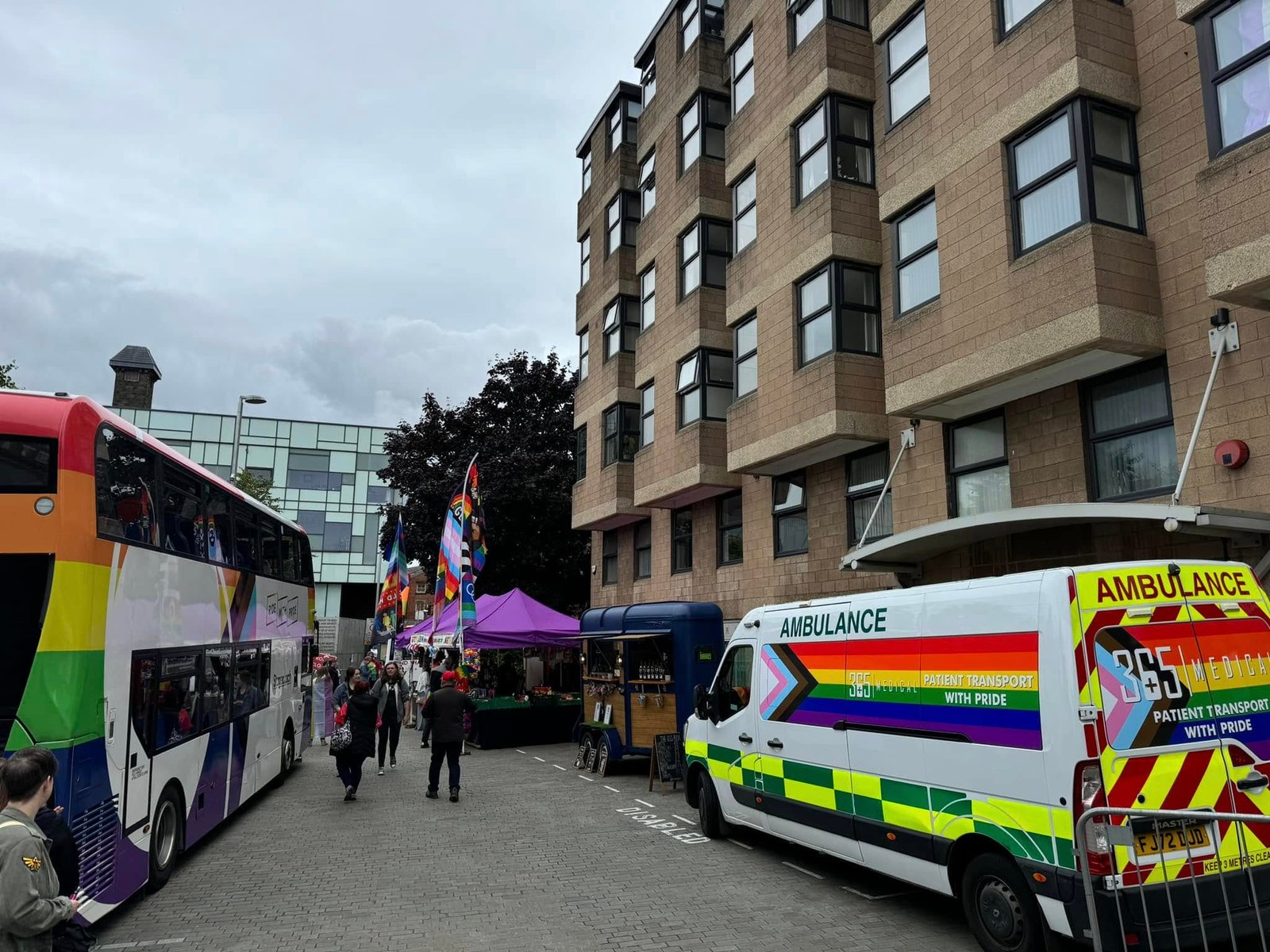 Read more about the article UK-Wide Medical Transport Services by 365 Group