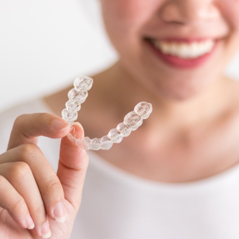 You are currently viewing Best Invisalign Treatment in Dubai Your Complete Guide to a Perfect Smile