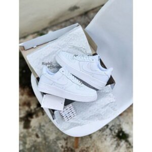 Read more about the article Best Nike Shoes in Pakistan | Buy Online Karachi