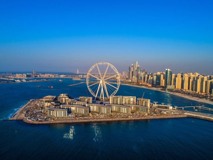 Read more about the article Exploring the Vibrant Culture and Attractions of Dubai