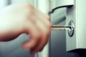 Read more about the article Locksmith in Dubai: Enhancing Safety with Expert Services