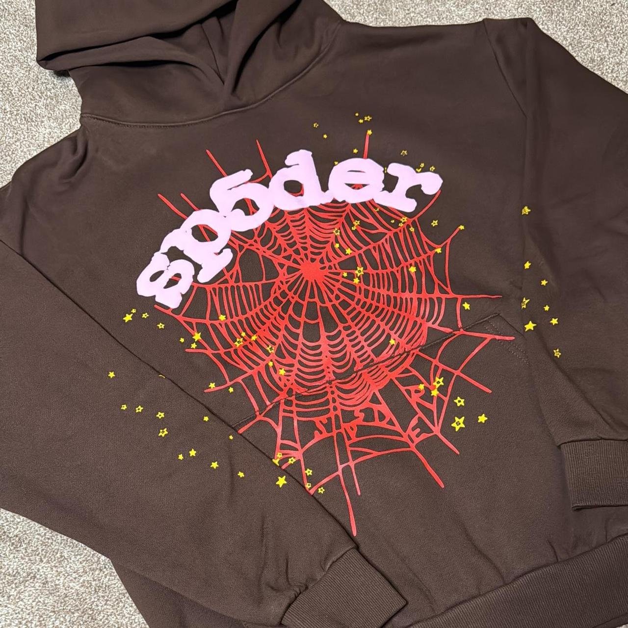 Read more about the article Spider Hoodie Canada: The Streetwear Sensation Taking Over