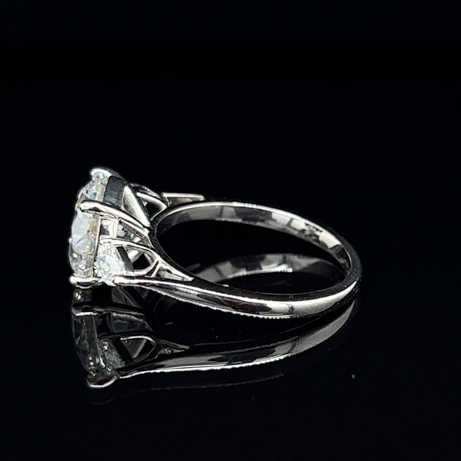 You are currently viewing Best Diamond Jewelry Store in San Mateo for Engagement Rings
