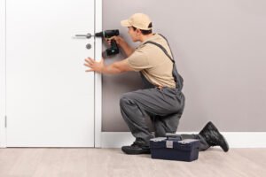 Read more about the article Lost Apartment Keys Late at Night? Dubai Locksmiths Respond Instantly
