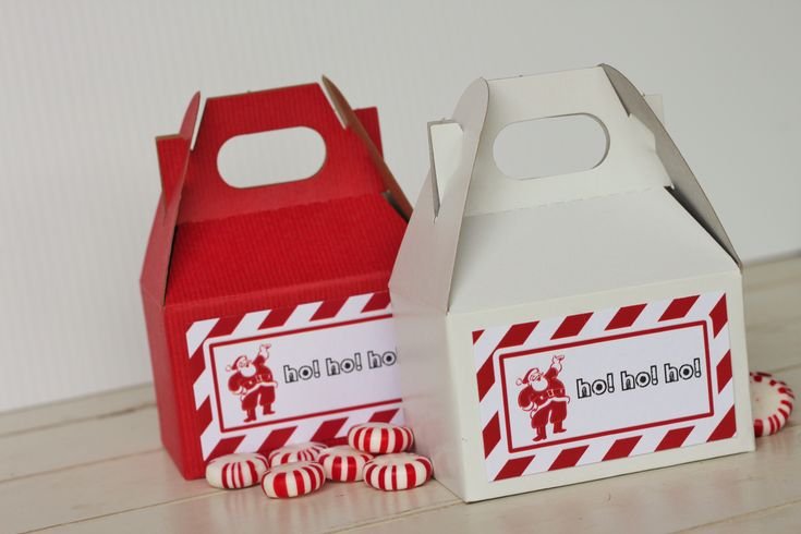 Read more about the article The Growing Demand for Custom Handle Boxes in UK