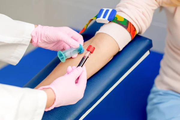 You are currently viewing How Blood Draw Services in London Support Fertility and IVF Success